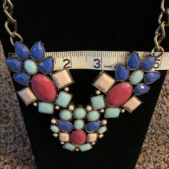 Chunky Statement Necklace - Picture 5 of 5